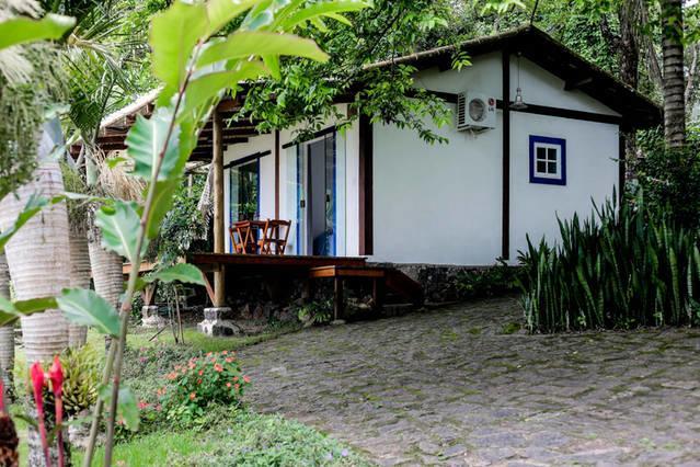Sol-Lua Bangalo Com Uso Exclusivo Da Piscina Villa Ilhabela Luaran gambar