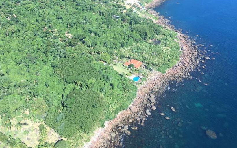 Sol-Lua Bangalo Com Uso Exclusivo Da Piscina Villa Ilhabela Luaran gambar
